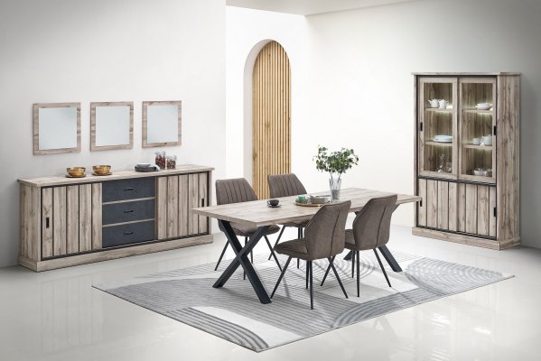 Salle à manger " Lena" Chaises comprises.